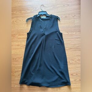 Entro Sleeveless Black Mini Dress Size 6
